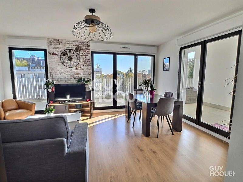 Appartement - 85 m² - 4 pièces