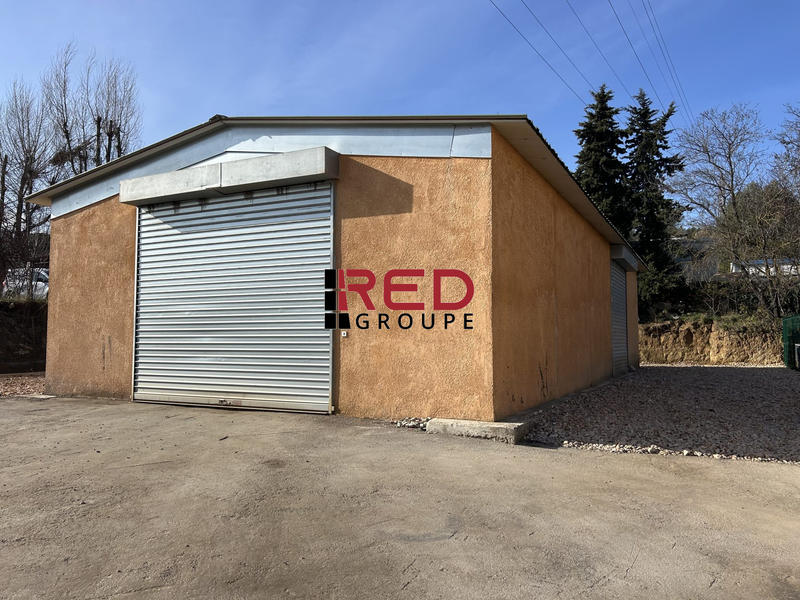 Entrepôt - 150 m²