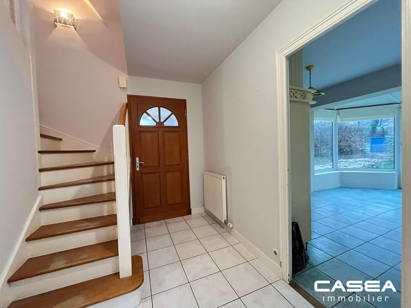 Maison traditionnelle - 120 m² - 6 pièces