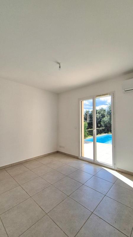 Villa - 168 m² - 6 pièces