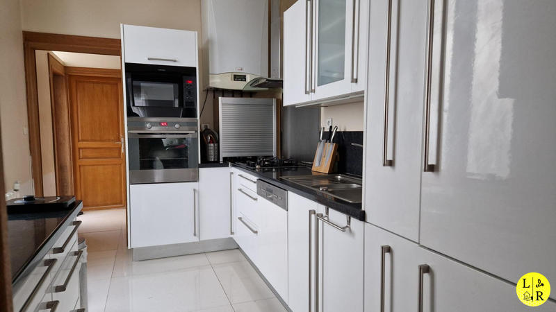 Maison - 148 m² - 6 pièces