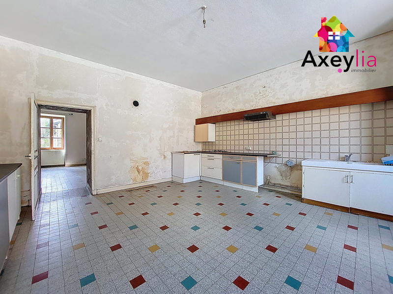 Maison de village - 205 m² - 10 pièces