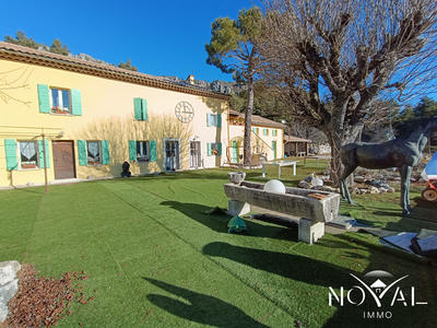 Bastide - 523 m² - 20 pièces