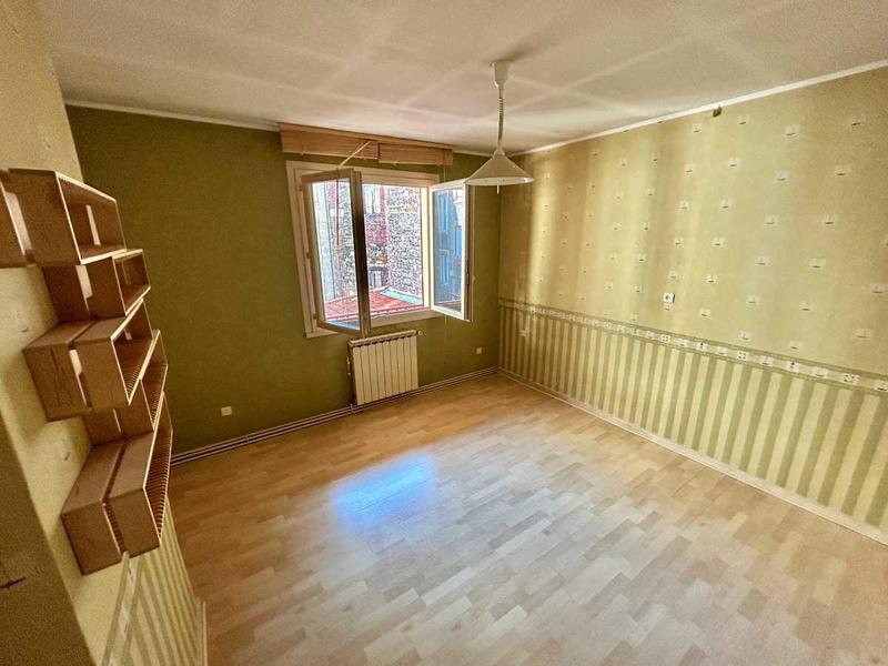 Appartement - 96 m² - 3 pièces