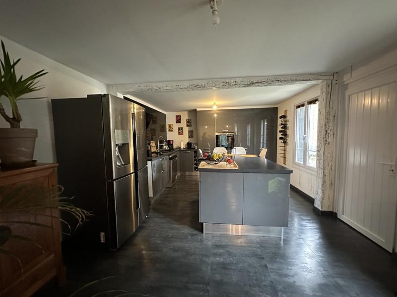 Appartement - 130 m² - 5 pièces