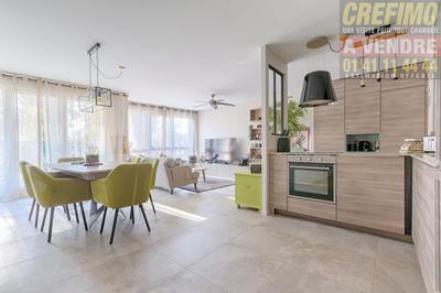 Appartement - 80 m² - 3 pièces