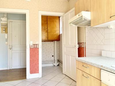 Appartement - 94 m² - 4 pièces