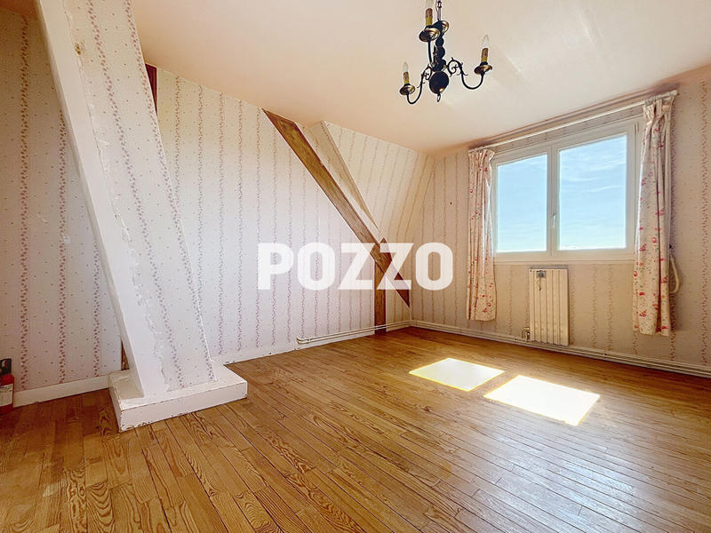 Maison - 160 m² - 8 pièces