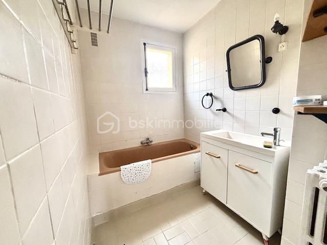 Maison traditionnelle - 91 m² - 6 pièces