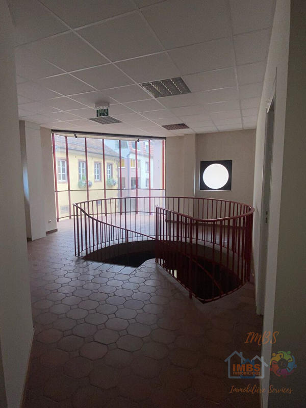 Local commercial - 626 m²