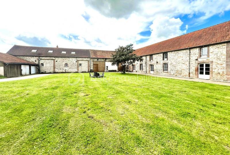 Corps de ferme - 400 m² - 15 pièces