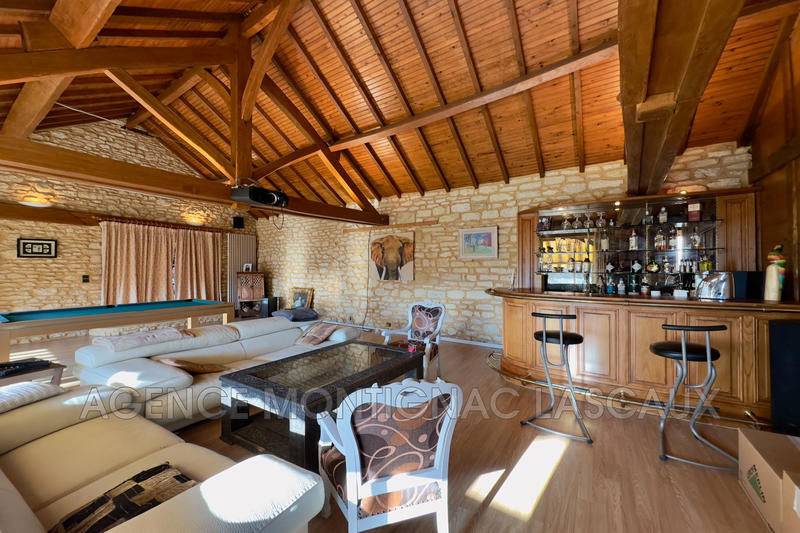 Maison - 497 m² - 15 pièces