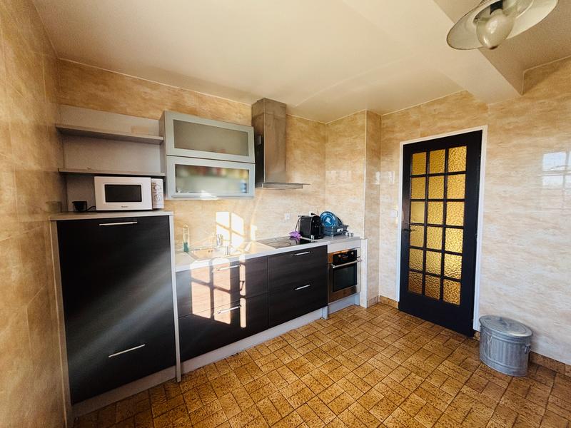 Maison - 102 m² - 4 pièces