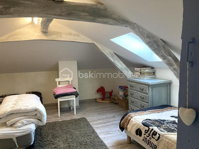 Maison traditionnelle - 104 m² - 5 pièces