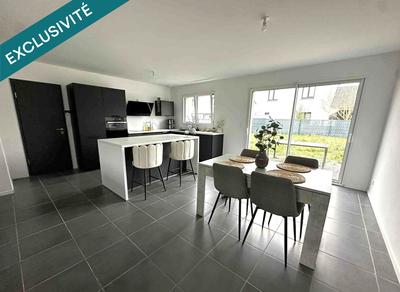 Maison - 96 m² - 4 pièces