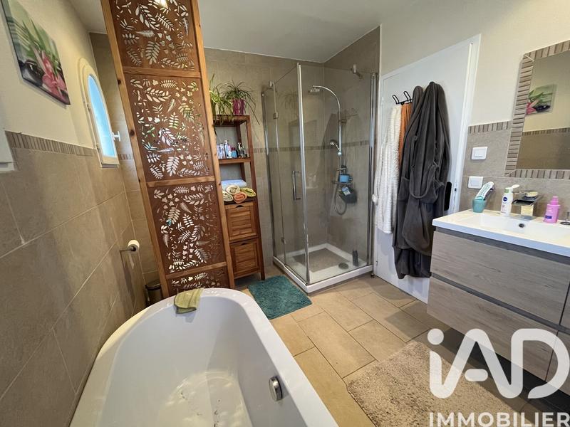 Maison - 101 m² - 5 pièces