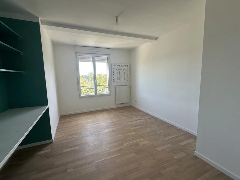 Maison contemporaine - 147 m² - 7 pièces