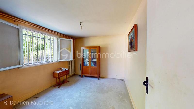 Maison - 104 m² - 5 pièces
