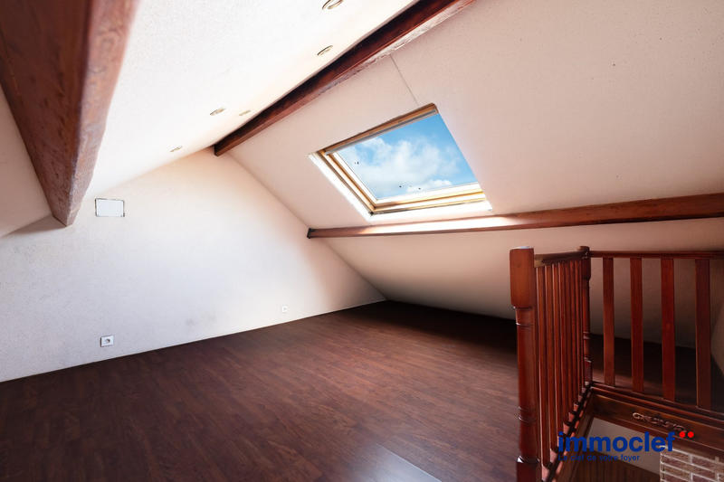 Maison - 98 m² - 4 pièces