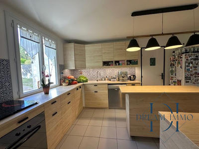 Maison - 155 m² - 7 pièces