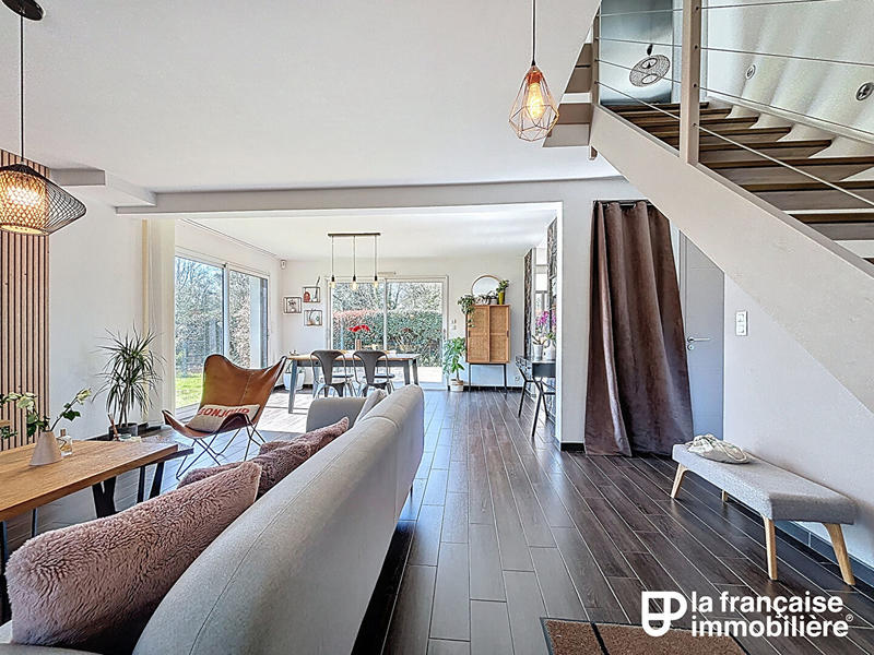 Maison - 133 m² - 6 pièces