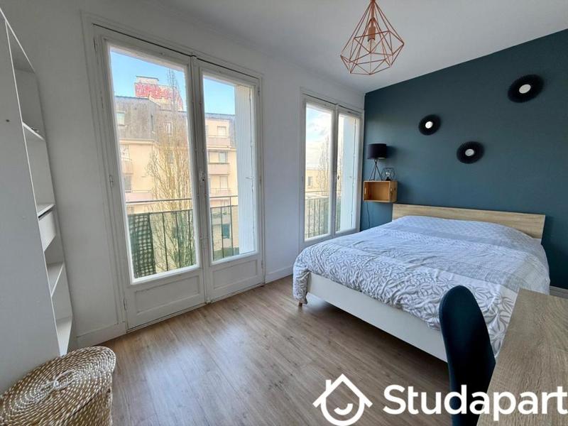 Chambre - 10 m² - 1 pièce