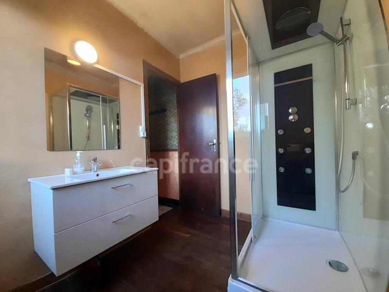 Maison - 121 m² - 5 pièces