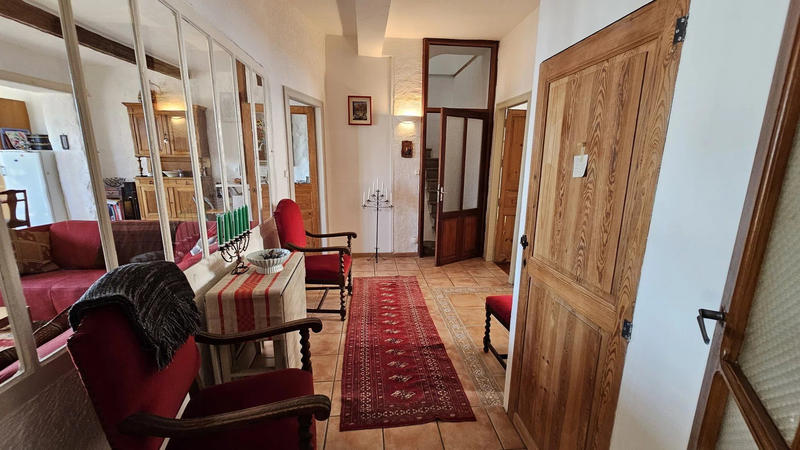 Maison traditionnelle - 226 m² - 7 pièces