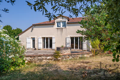 Maison - 182 m² - 6 pièces