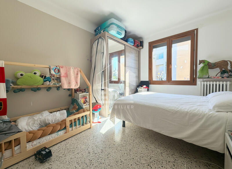 Appartement - 85 m² - 4 pièces