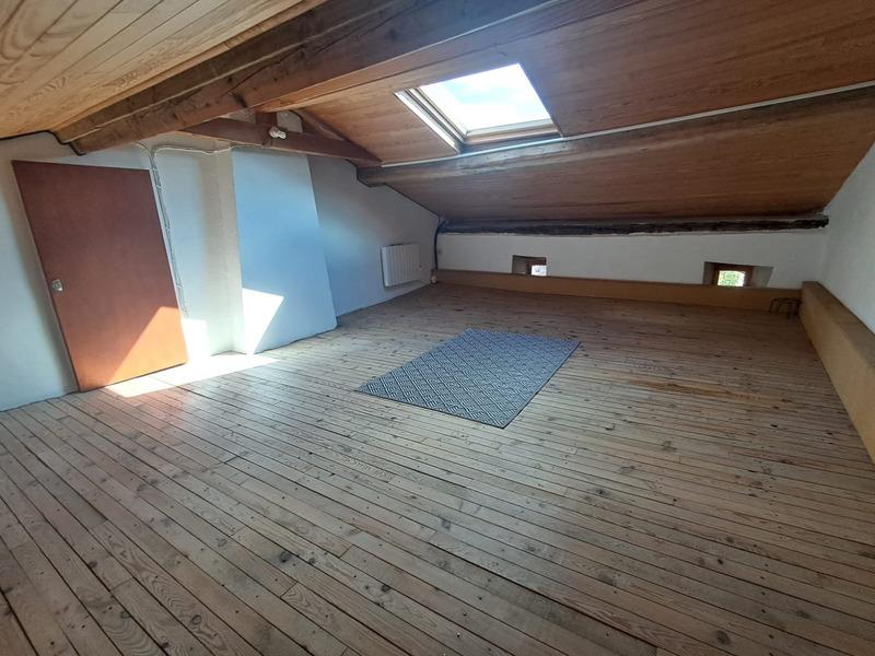 Maison de village - 249 m² - 7 pièces