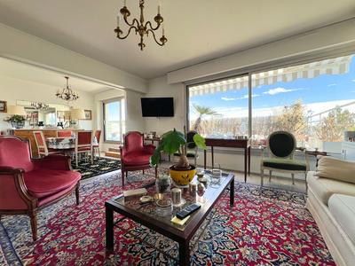 Appartement - 115 m² - 5 pièces