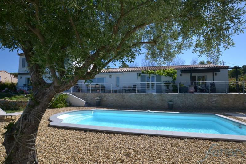 Villa - 240 m² - 9 pièces