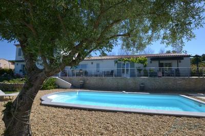 Villa - 240 m² - 9 pièces