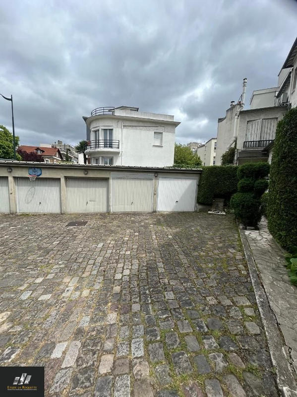 Appartement - 169 m² - 6 pièces