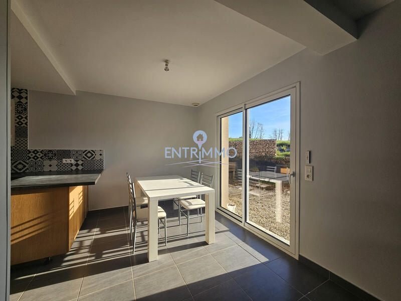 Maison - 98 m² - 5 pièces