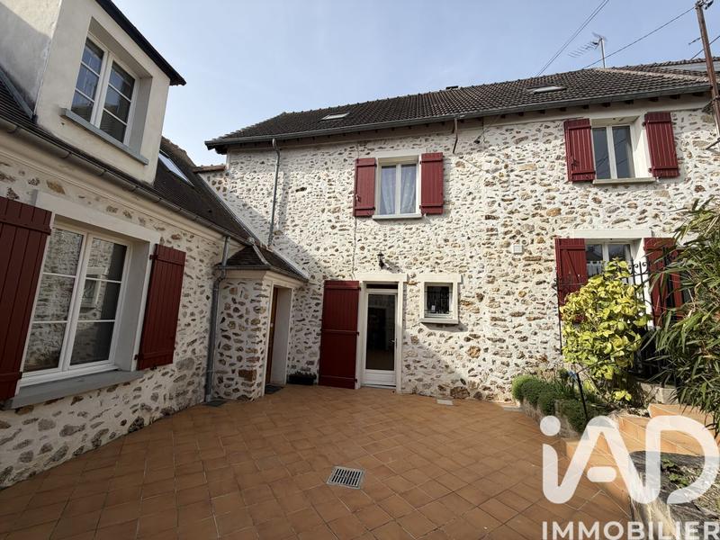 Maison - 153 m² - 8 pièces