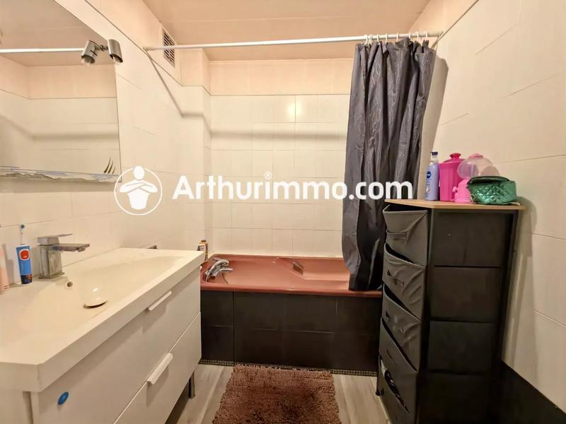 Appartement - 82 m² - 4 pièces