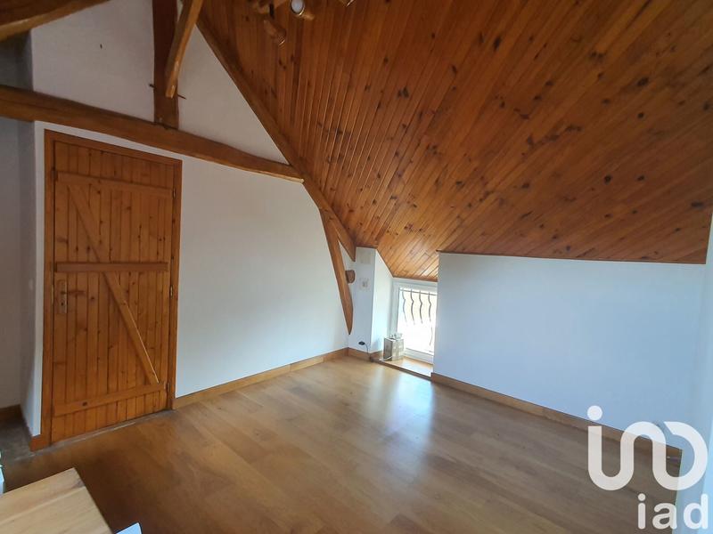 Maison - 185 m² - 9 pièces