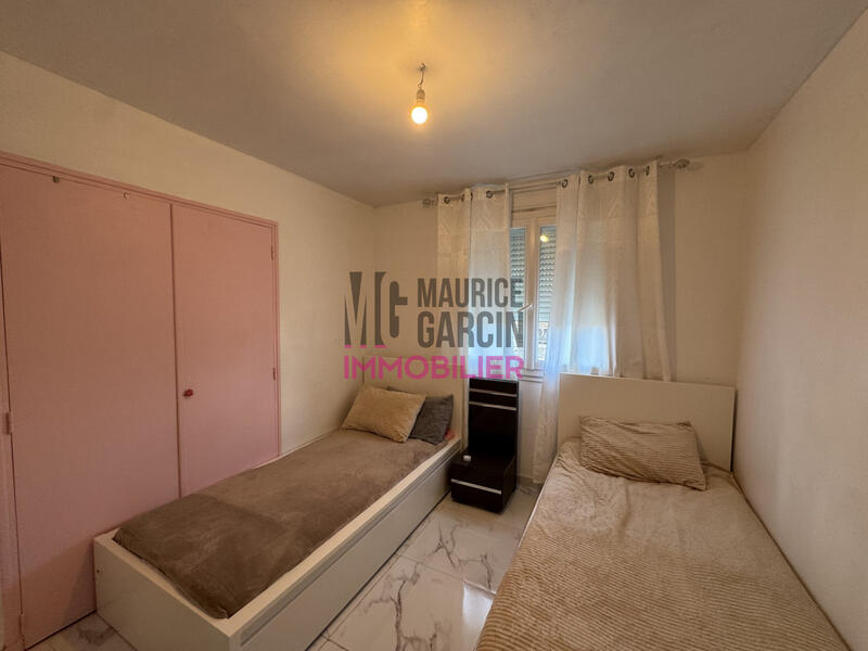 Appartement - 77 m² - 4 pièces