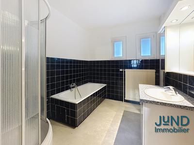 Appartement - 64 m² - 2 pièces