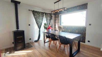 Maison - 121 m² - 7 pièces