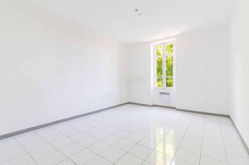 Maison - 220 m² - 6 pièces