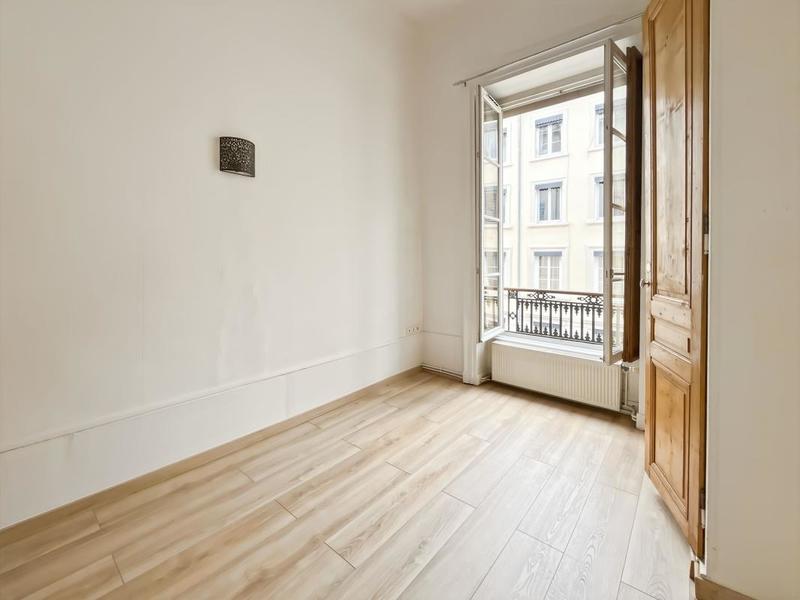 Appartement - 67 m² - 2 pièces