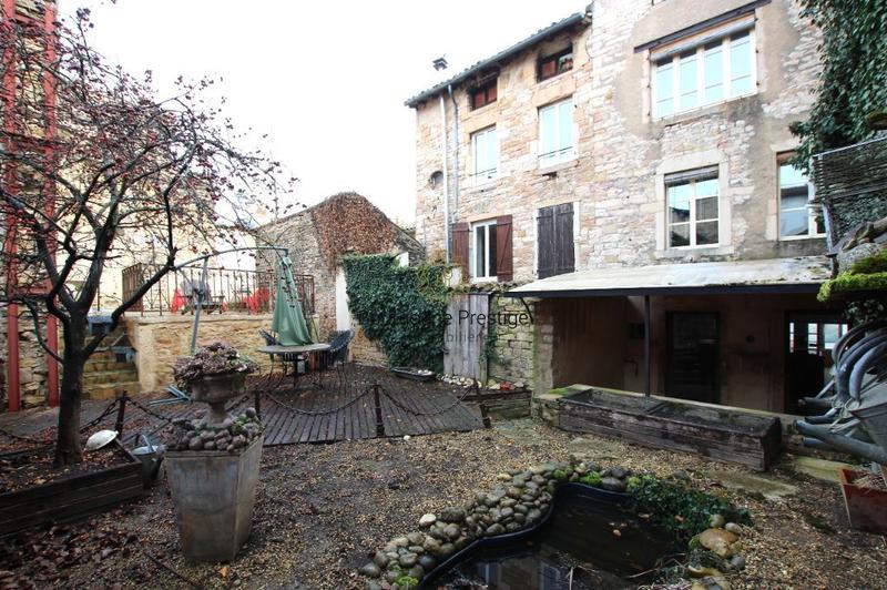 Immeuble - 246 m² - 9 pièces