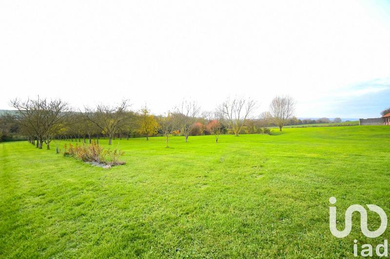 Maison - 235 m² - 8 pièces