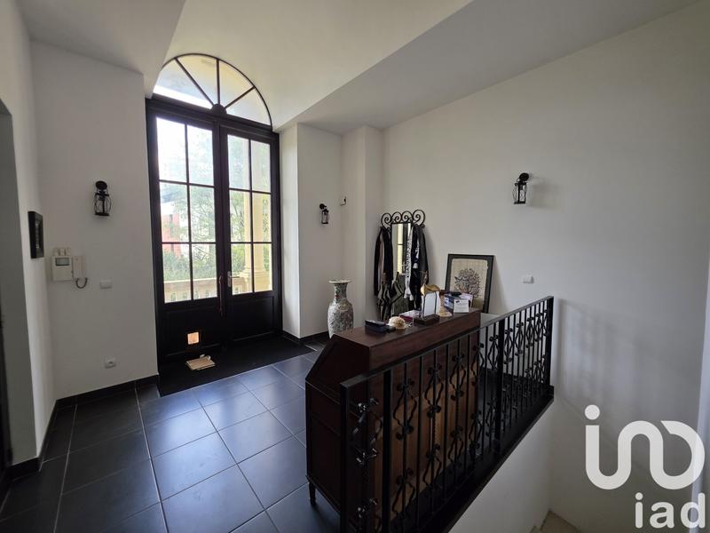 Appartement - 198 m² - 7 pièces