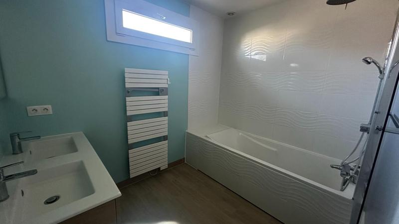 Maison - 167 m² - 8 pièces