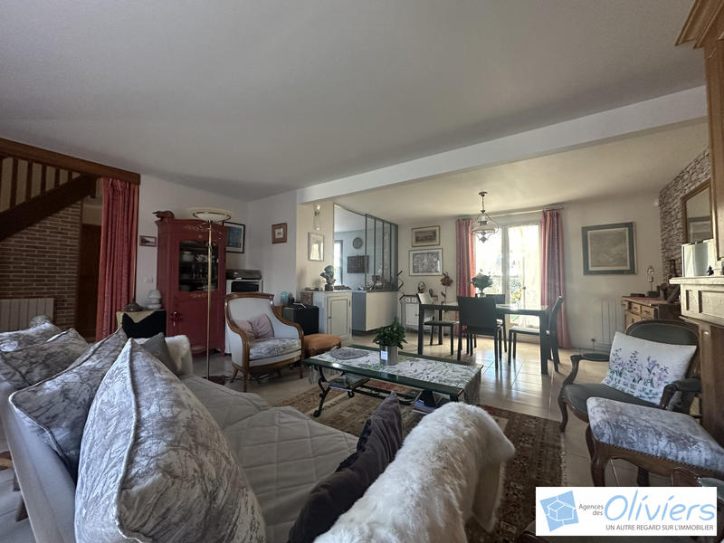 Maison - 136 m² - 5 pièces