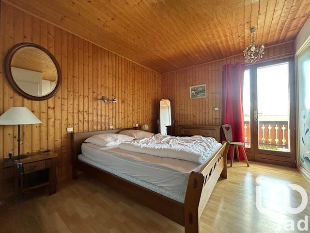 Maison - 166 m² - 9 pièces